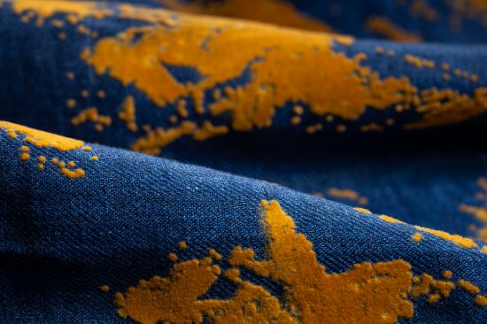 Picture of Yarn-Dyed Linen Fabric